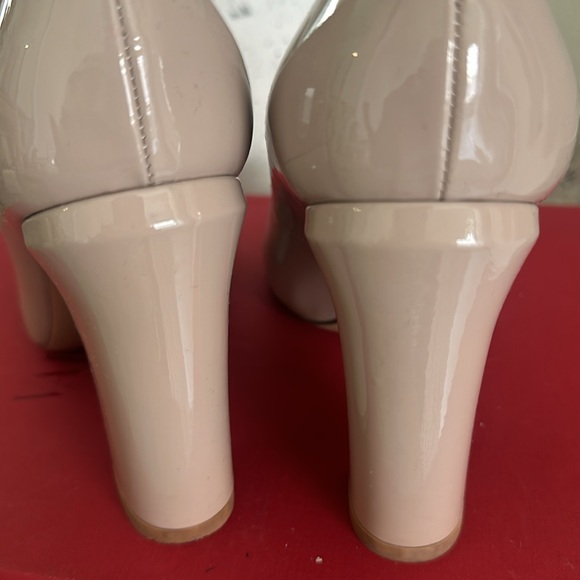 Valentino Garavani original block heel pump. - Picture 5 of 6